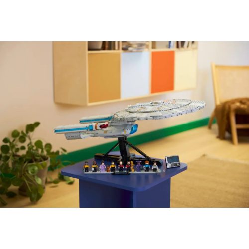 LEGO® 10356 Star Trek: U.S.S. Enterprise NCC-1701-D™
