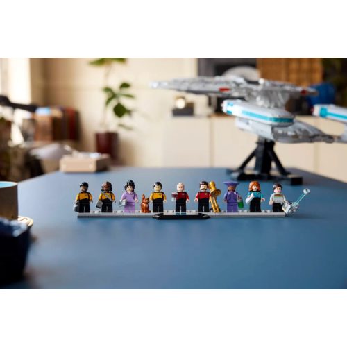LEGO® 10356 Star Trek: U.S.S. Enterprise NCC-1701-D™