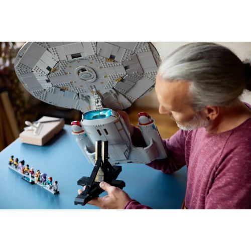 LEGO® 10356 Star Trek: U.S.S. Enterprise NCC-1701-D™