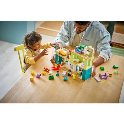 LEGO® 10470 3 az 1-ben modern családi ház figurákkal