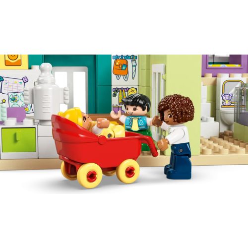 LEGO® 10470 3 az 1-ben modern családi ház figurákkal