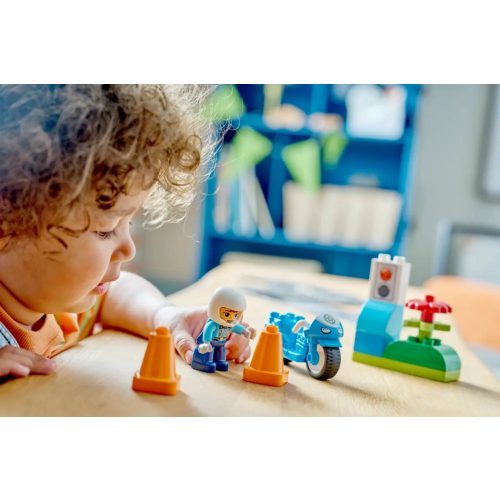 LEGO® 10471 Kék rendőrségi motorkerékpár