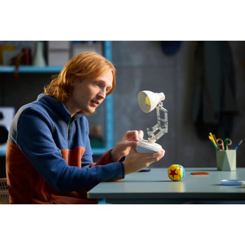 LEGO® 21357 LEGO Ideas ǀ Disney Pixar Luxo Jr.