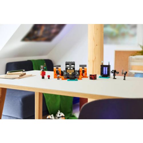 LEGO® 21590 Csata a Sorvasztókkal