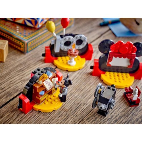 LEGO® Disney™ - Ünnepeljük a 100 évét (40600) 