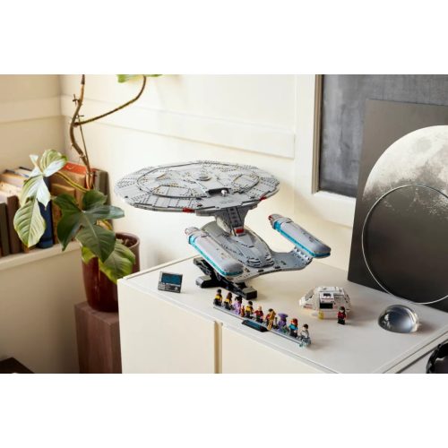 LEGO® ICONS™ - Star Trek Type-15 Shuttlepod