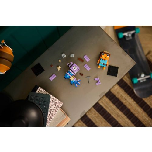 LEGO® 40881 Supply Llama és Fishstick figurák