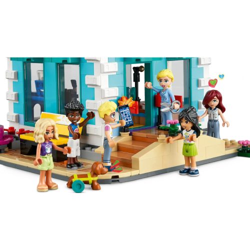 LEGO® Heartlake City közösségi központ