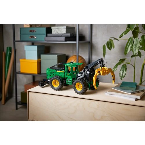 LEGO® John Deere 948L-II Skidder