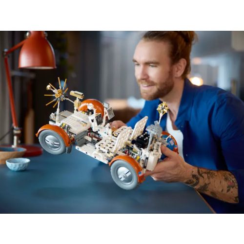 LEGO® NASA Apollo holdjáró jármű