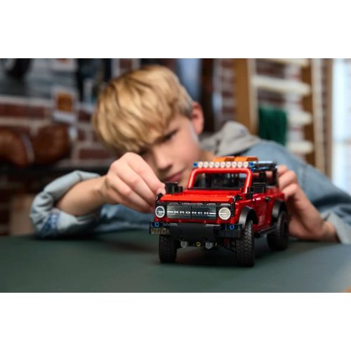 LEGO® 42213 Ford Bronco® SUV