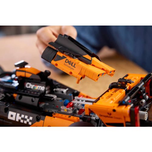LEGO® 42228 McLaren MCL39 F1® autó