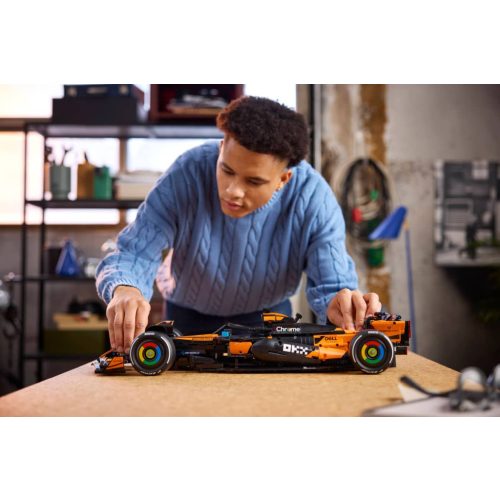 LEGO® 42228 McLaren MCL39 F1® autó