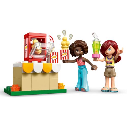 LEGO® 42642 Moziest a barátokkal