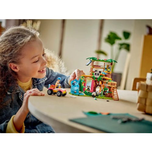 LEGO® 42648 Pandamenedékhely