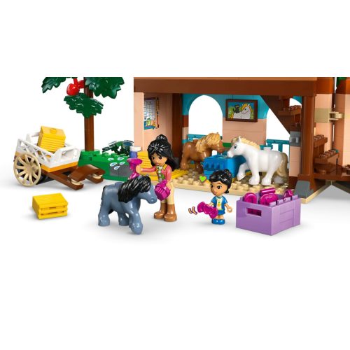 LEGO® 42654 Pónifarm és istálló