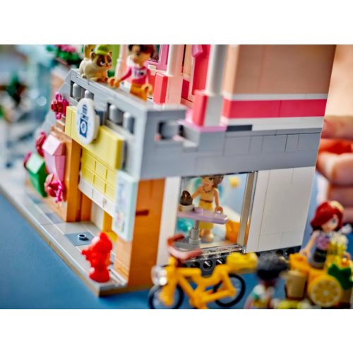 LEGO® Heartlake City lakások és üzletek