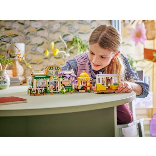 LEGO® 42671 Botanikus kávéház és virágbolt