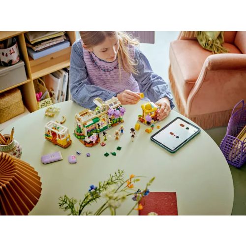 LEGO® 42671 Botanikus kávéház és virágbolt