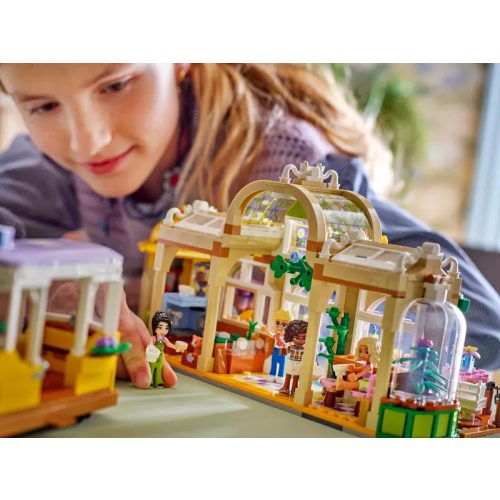 LEGO® 42671 Botanikus kávéház és virágbolt