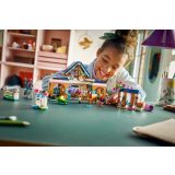 LEGO® 42688 Lovarda és lovasiskola