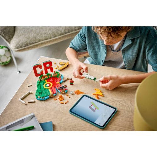 LEGO® 43012 Cristiano Ronaldo – A futball legjobb pillanatai