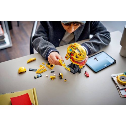 LEGO® 43022 Scuderia Ferrari HP Lewis Hamilton sisakja