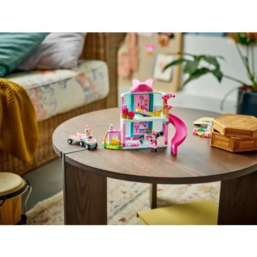 LEGO® 43274 Minnie kisállatpanziója
