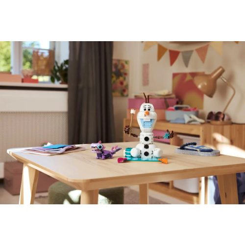 LEGO® 43287 Olaf és Bruni vidám piknikezése