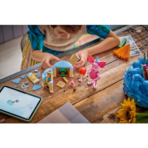 LEGO® 43305 Malacka vidám születésnapja