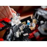 LEGO® A Sötét Sólyom