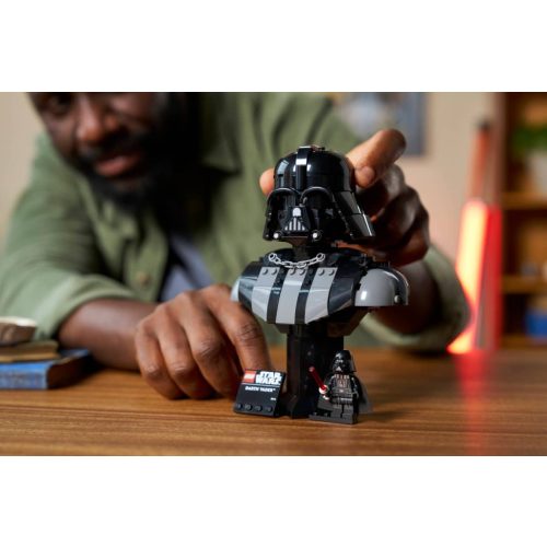 LEGO® 75439 Darth Vader™ mellszobor