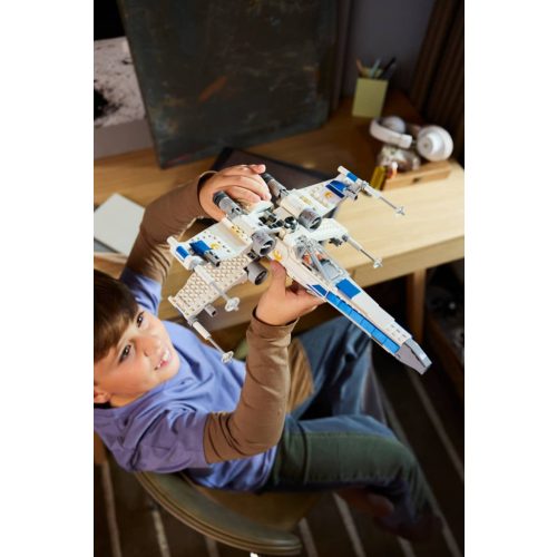 LEGO® 75460 Az Új Köztársaság X-szárnyú vadászgépe™