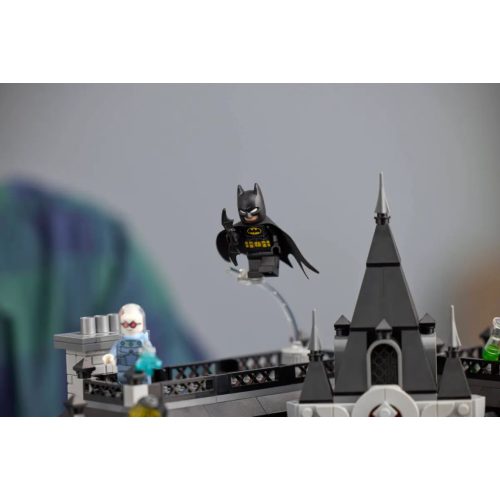 LEGO® 76300 Arkham Asylum™
