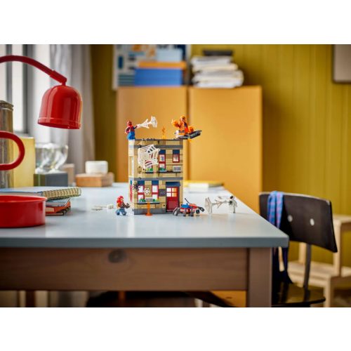 LEGO® 76317 Peter Parker lakása