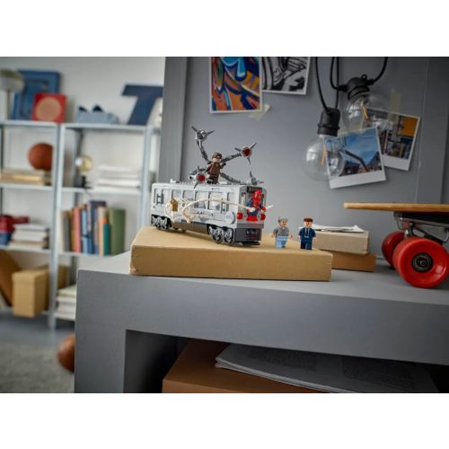 LEGO® 76321 Pókember és Doc Ock csatája a metrókocsiban