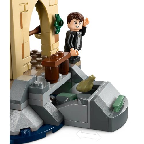 LEGO® A Roxfort™ kastély csónakháza