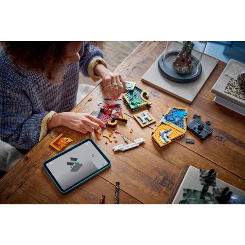 LEGO® 76462 A Roxfort™ címere