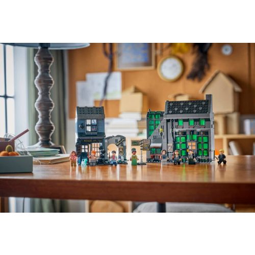 LEGO® 76471 A Zsebpiszok köz™ varázslóboltjai
