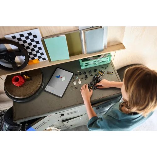 LEGO® 77252 F1® The Movie: APXGP Team versenyautó